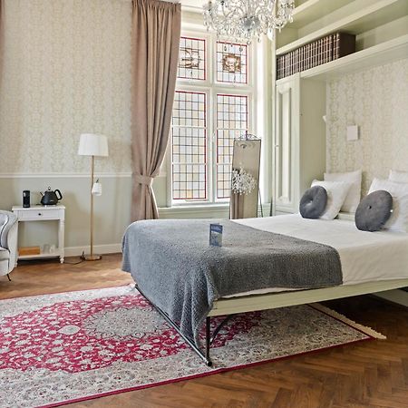 Boetiekhotel Ons Oude Raadhuis Hooge Zwaluwe Bagian luar foto