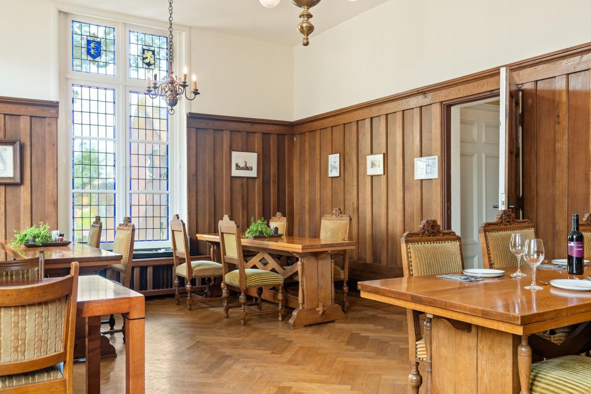 Boetiekhotel Ons Oude Raadhuis Hooge Zwaluwe Bagian luar foto