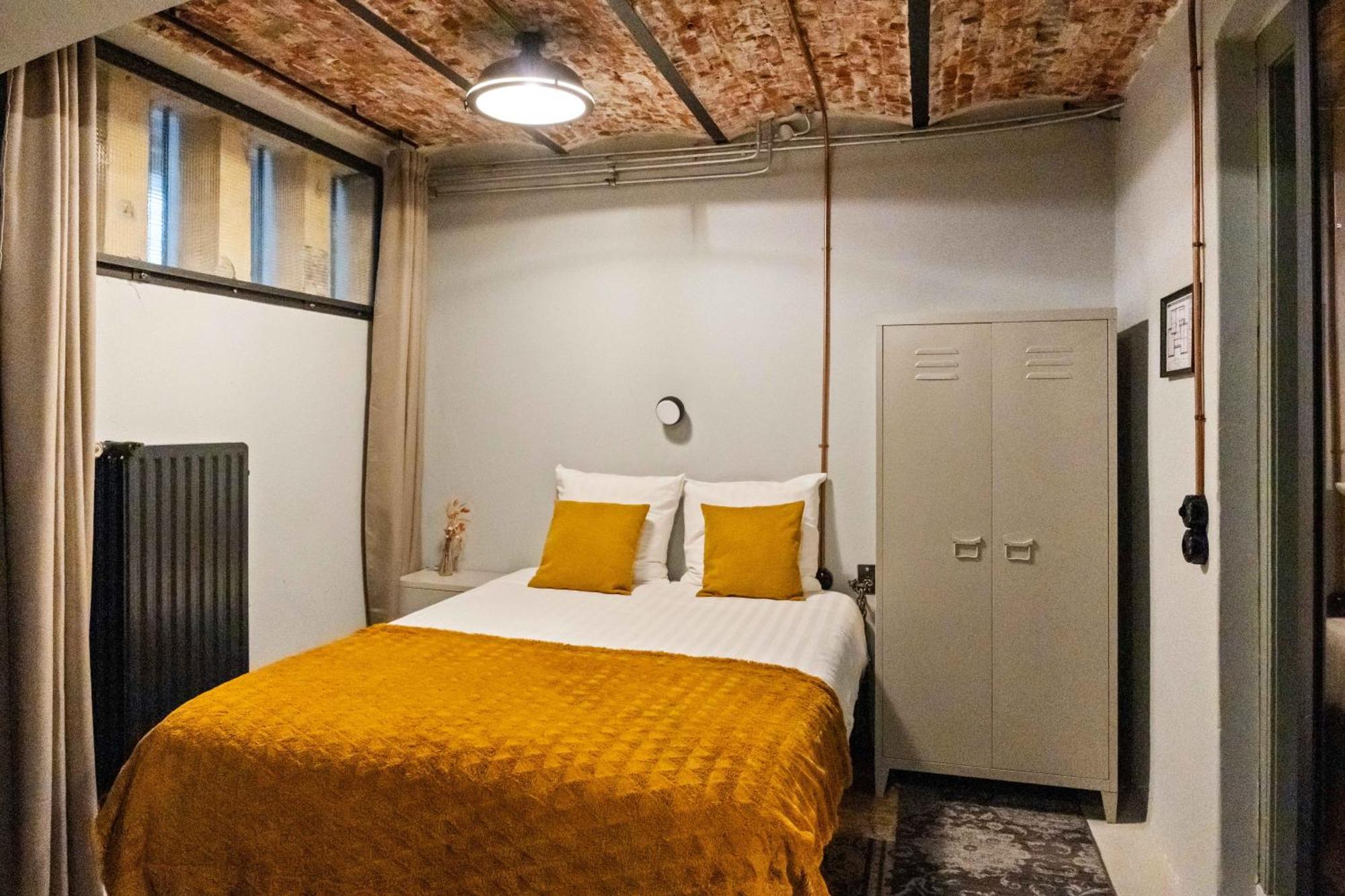 Boetiekhotel Ons Oude Raadhuis Hooge Zwaluwe Bagian luar foto