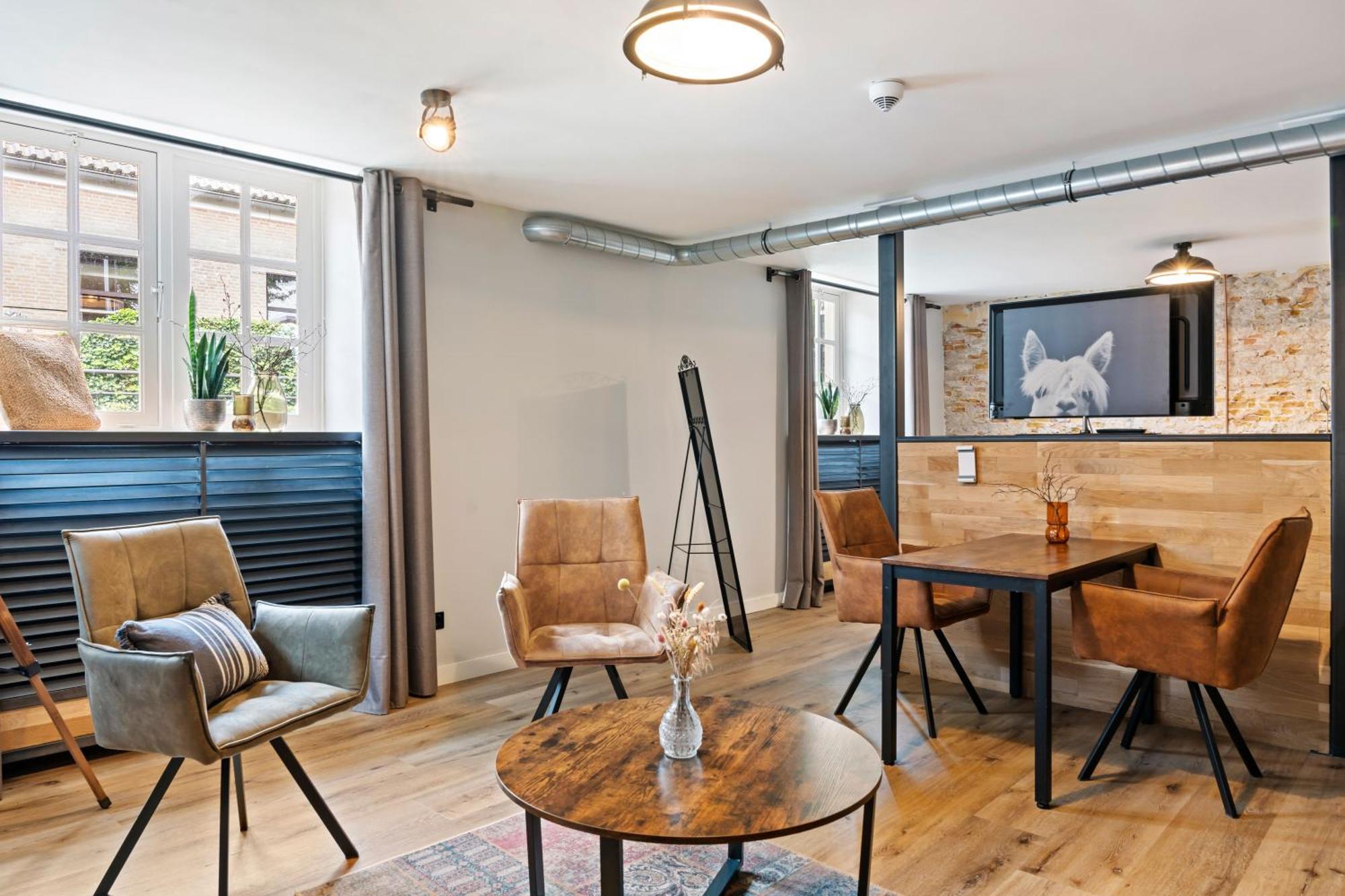 Boetiekhotel Ons Oude Raadhuis Hooge Zwaluwe Bagian luar foto