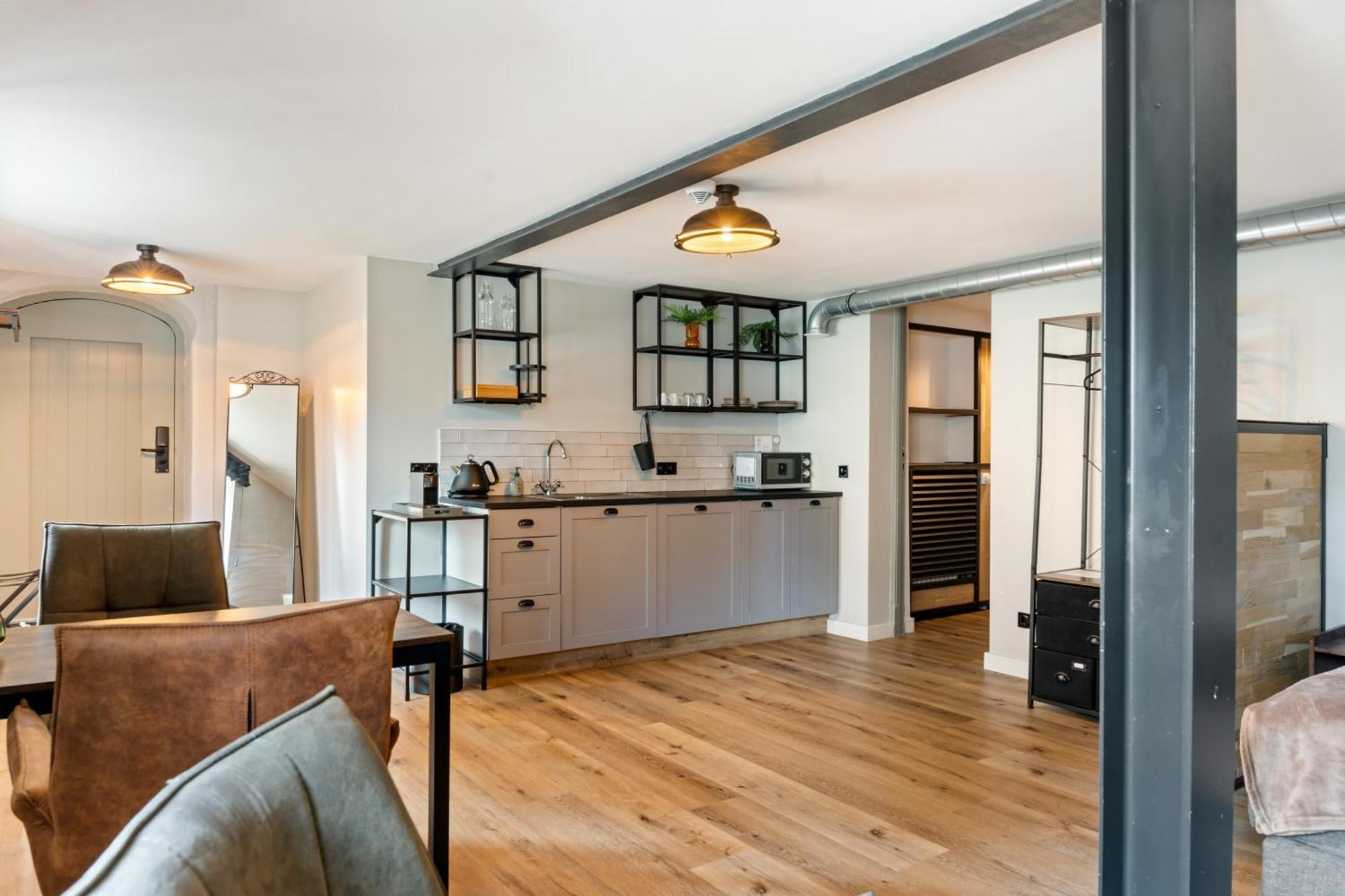 Boetiekhotel Ons Oude Raadhuis Hooge Zwaluwe Bagian luar foto