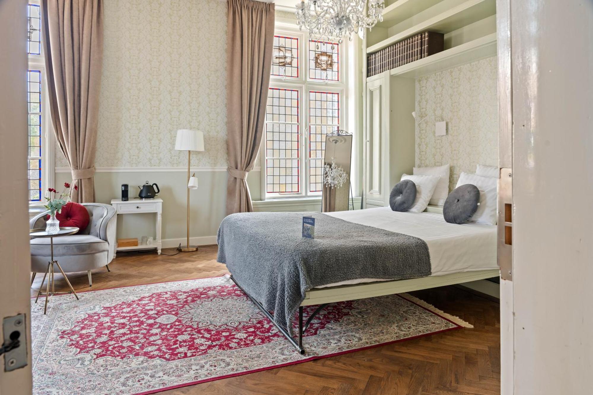 Boetiekhotel Ons Oude Raadhuis Hooge Zwaluwe Bagian luar foto