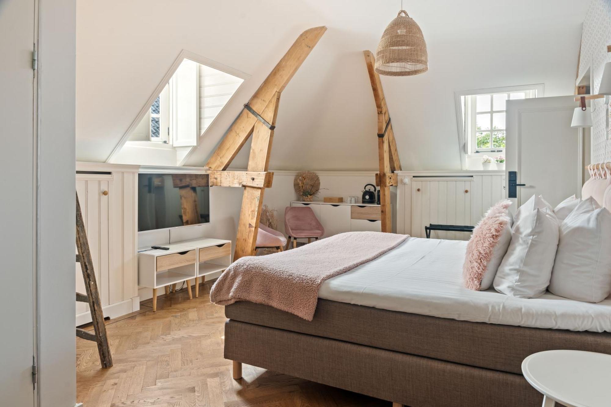 Boetiekhotel Ons Oude Raadhuis Hooge Zwaluwe Bagian luar foto
